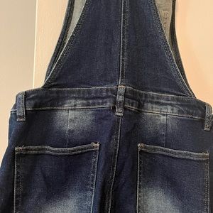 Denim overhauls stretch